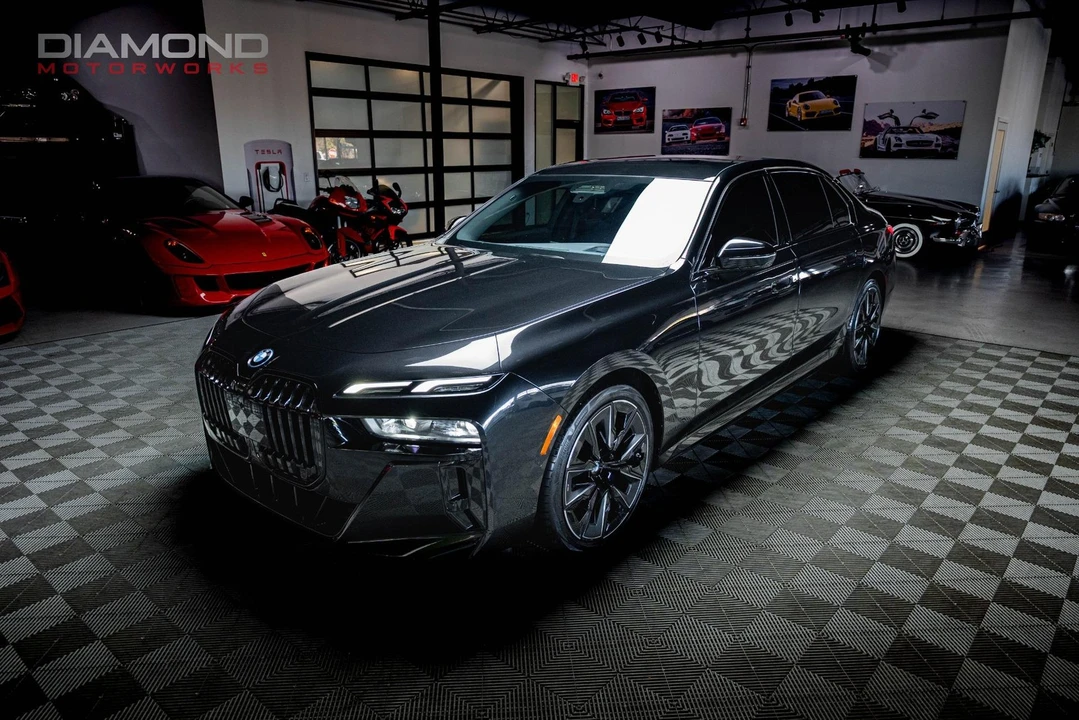 2023 BMW G70 7 Series - Image 3 of 12