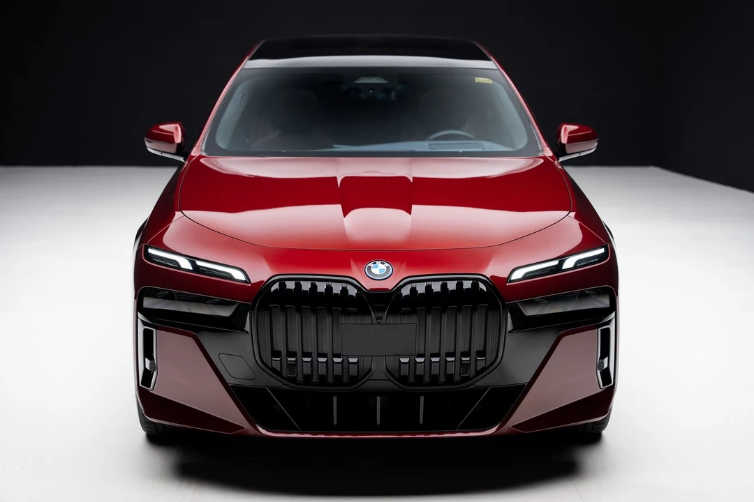 2023 BMW G70 7 Series - Image 6 of 12