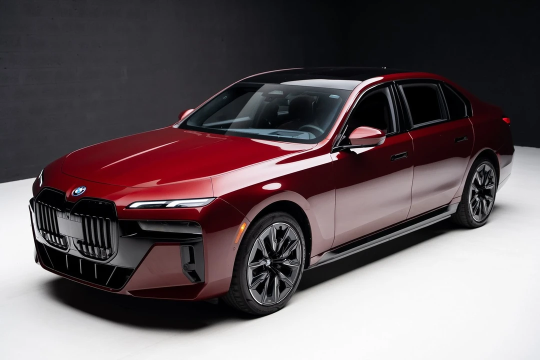 2023 BMW G70 7 Series - Image 5 of 12