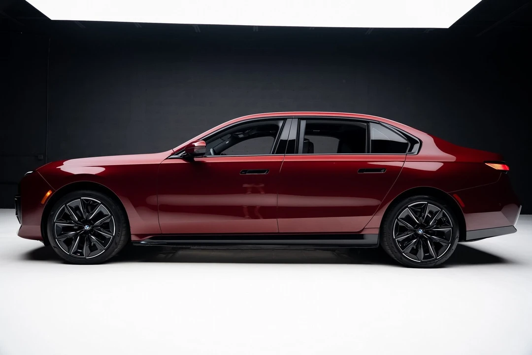 2023 BMW G70 7 Series - Image 17 of 21