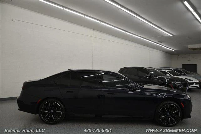 2023 BMW G70 7 Series - Image 8 of 20