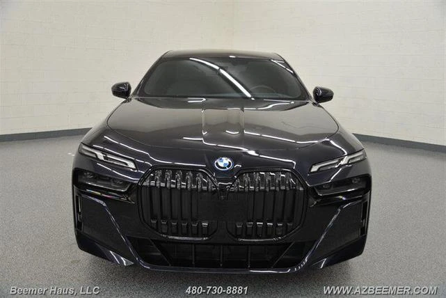 2023 BMW G70 7 Series - Image 5 of 20