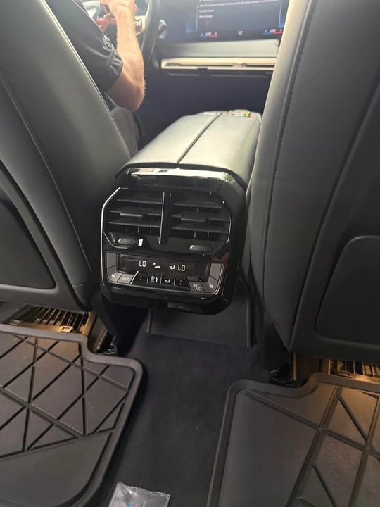 2023 BMW I20 iX M60 - Image 4 of 5