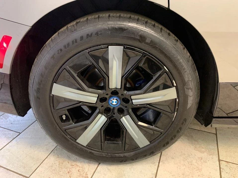 2023 BMW I20 iX M60 - Image 11 of 20