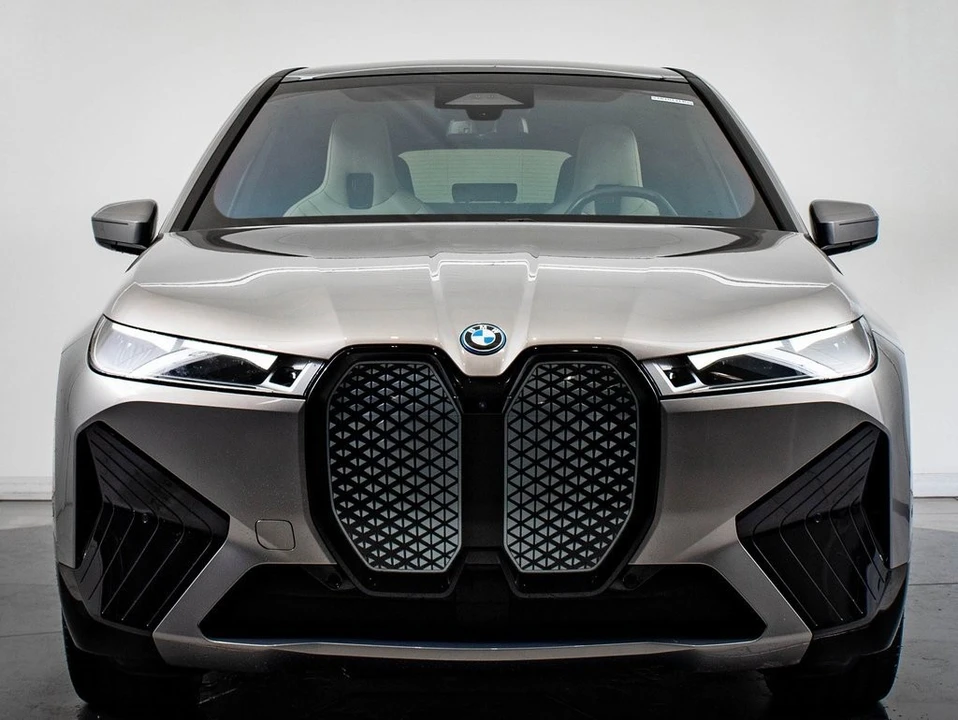 2023 BMW I20 iX M60 - Image 2 of 21