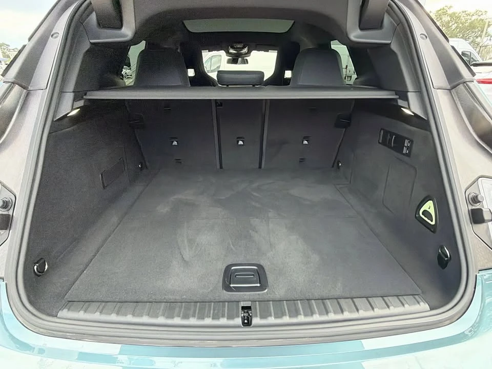 2023 BMW I20 iX - Image 11 of 20