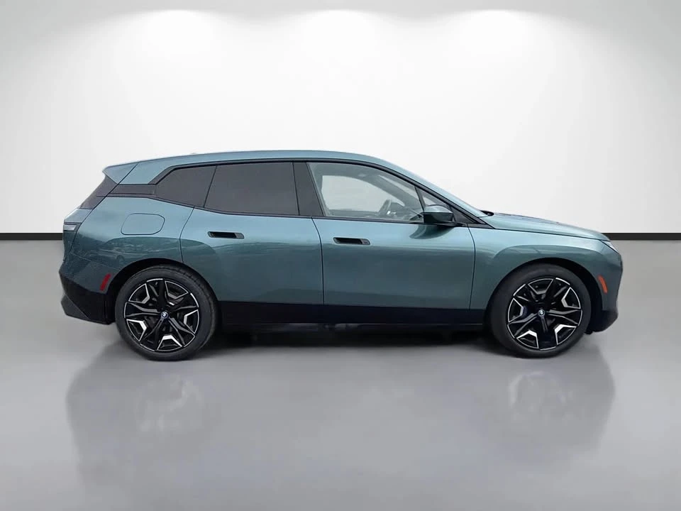 2023 BMW I20 iX - Image 2 of 20