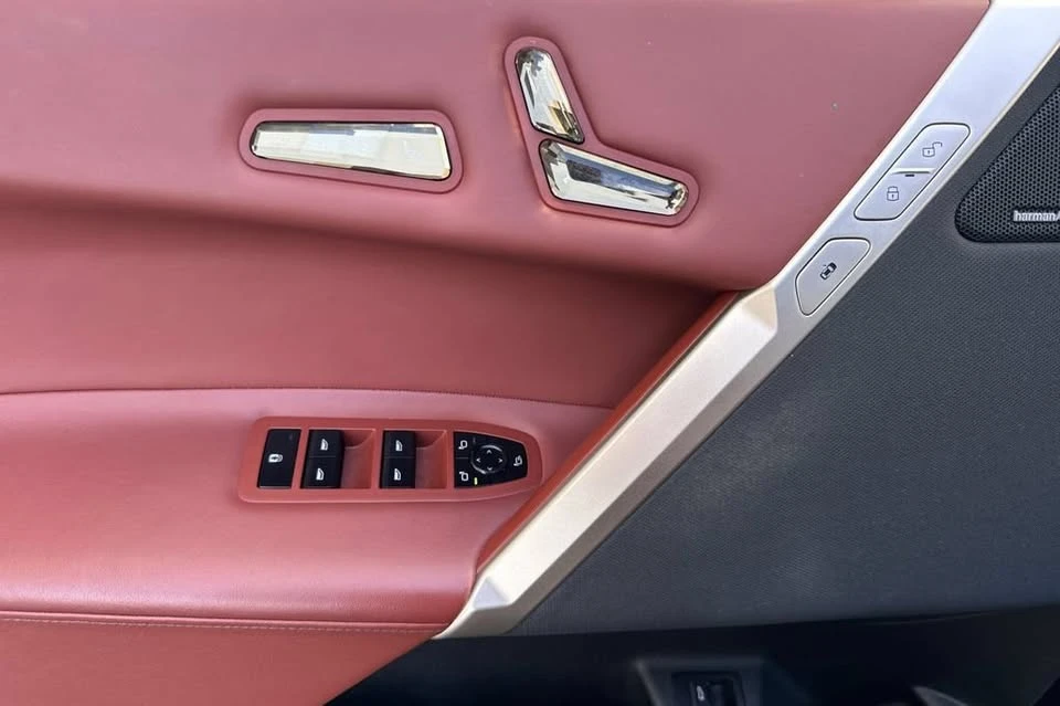 2023 BMW I20 iX - Image 11 of 19