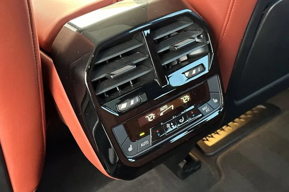 2023 BMW I20 iX - Image 13 of 19