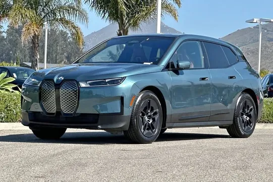 2023 BMW iX