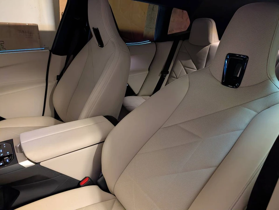 2023 BMW I20 iX - Image 10 of 12