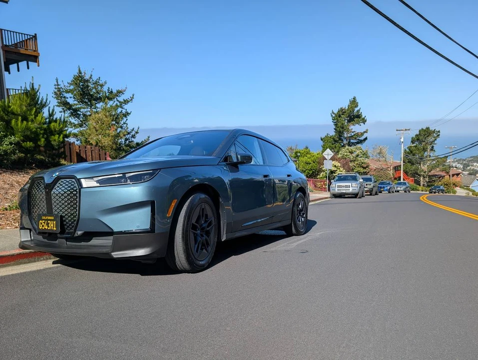 2023 BMW I20 iX - Image 5 of 12
