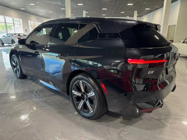 2023 BMW I20 iX - Image 4 of 17
