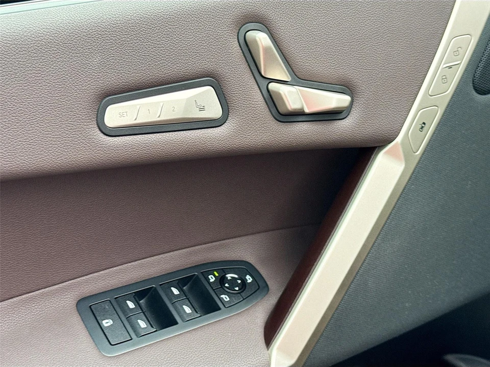 2023 BMW I20 iX - Image 18 of 21
