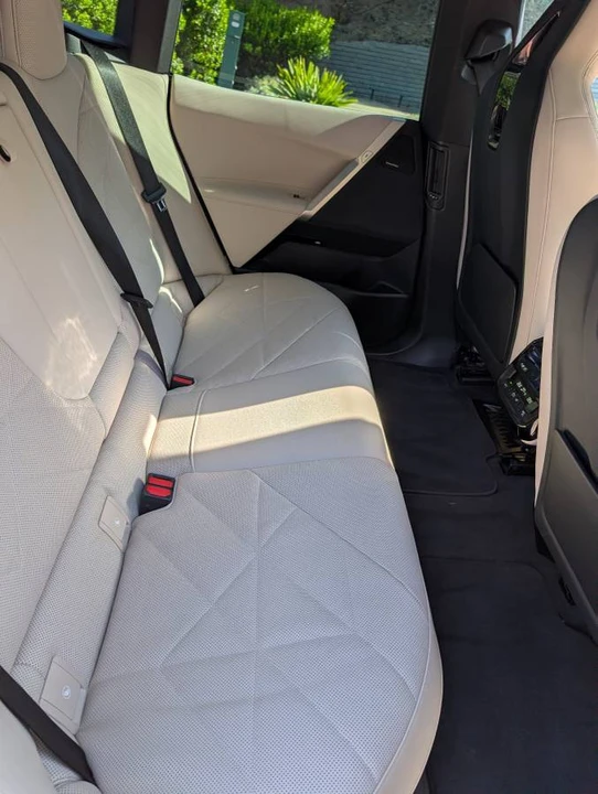2023 BMW I20 iX - Image 6 of 9