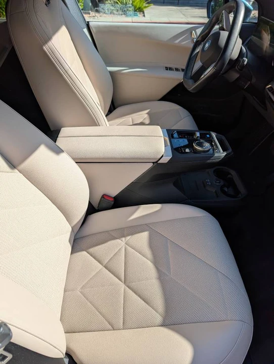 2023 BMW I20 iX - Image 7 of 9