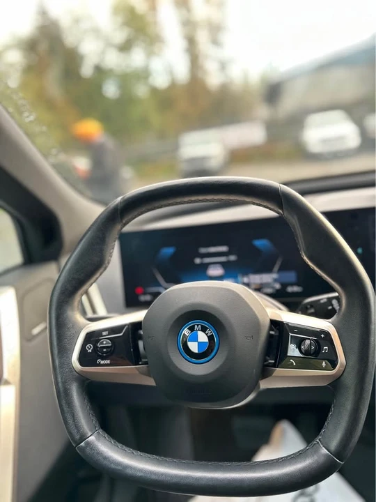 2023 BMW I20 iX - Image 8 of 12