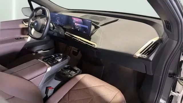 2023 BMW I20 iX - Image 8 of 18
