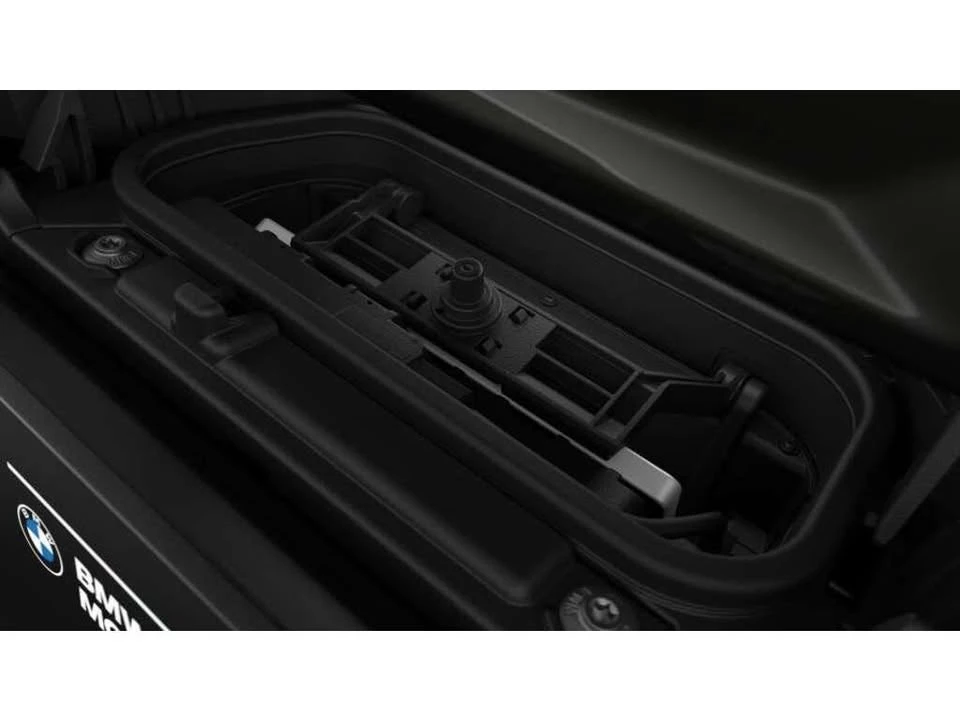2023 BMW K1600 - Image 7 of 8