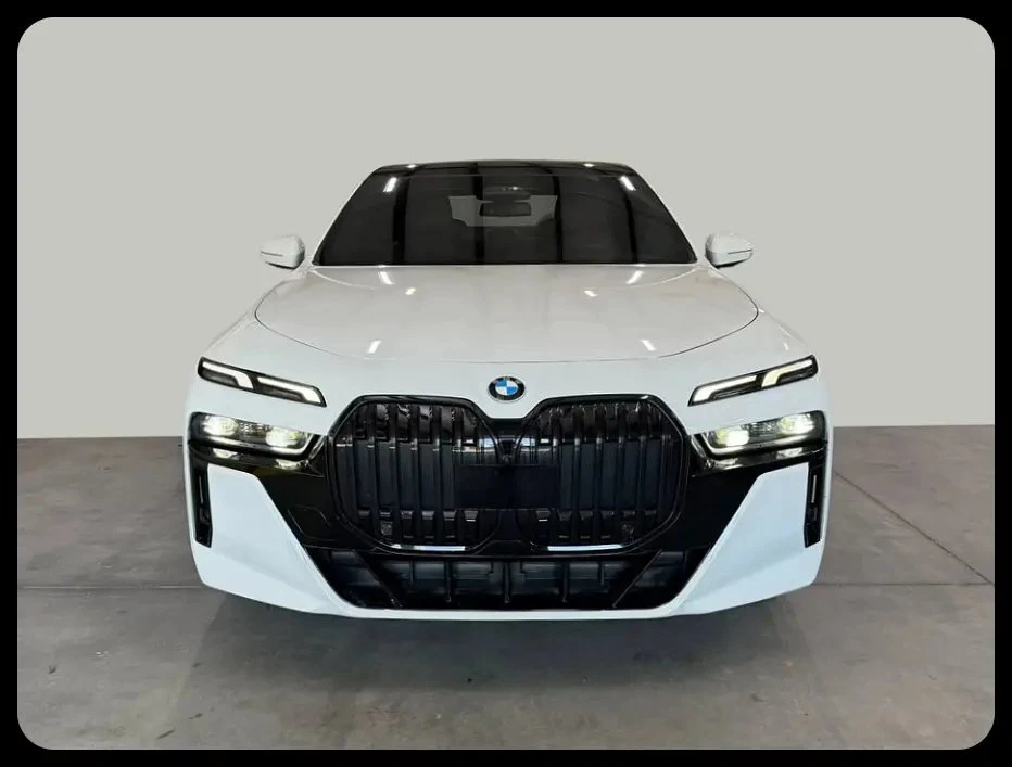 2023 BMW G70 7 Series - Image 3 of 20