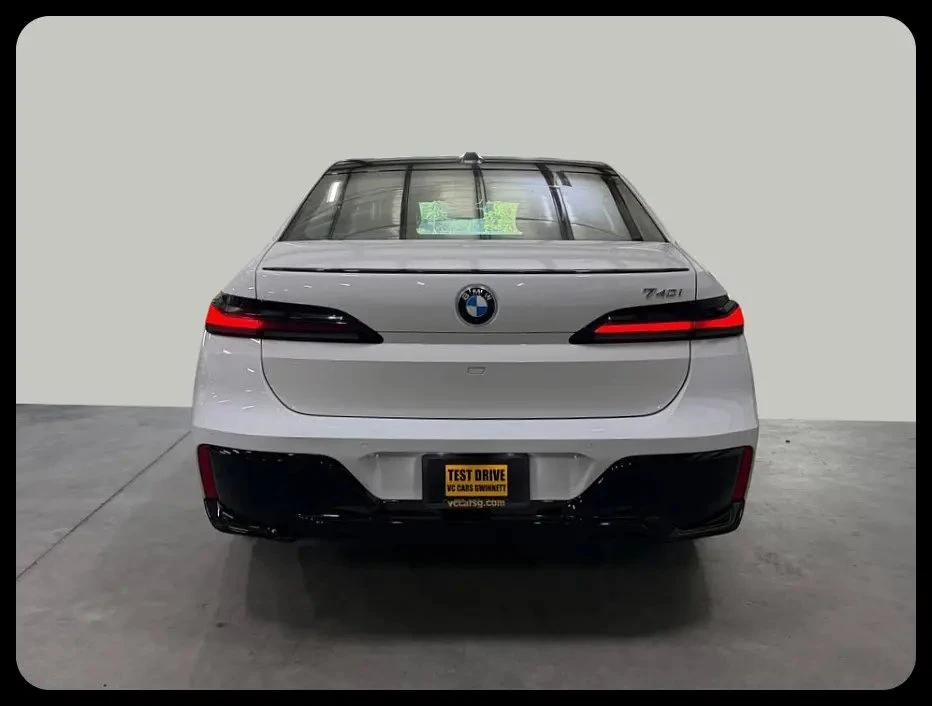 2023 BMW G70 7 Series - Image 6 of 20