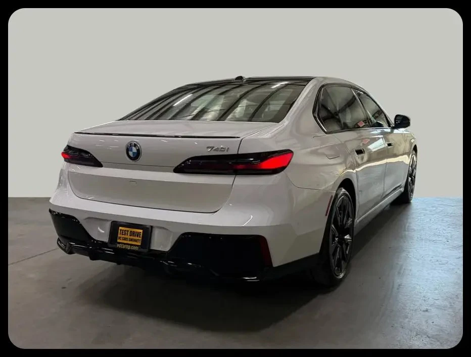 2023 BMW G70 7 Series - Image 5 of 20
