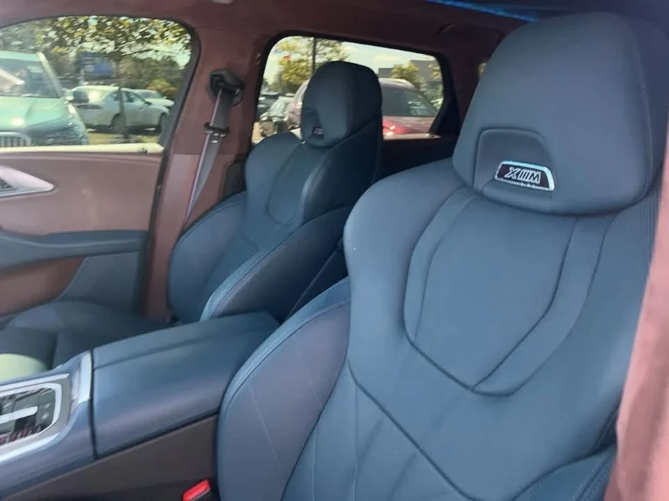 2023 BMW XM - Image 6 of 7