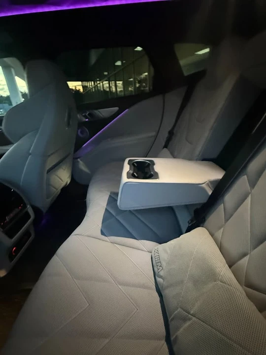 2023 BMW XM - Image 17 of 17