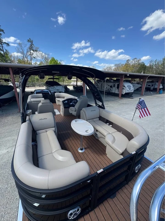 2023 Bentley - Image 6 of 10