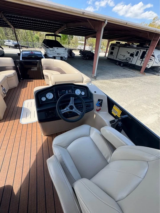 2023 Bentley - Image 7 of 10