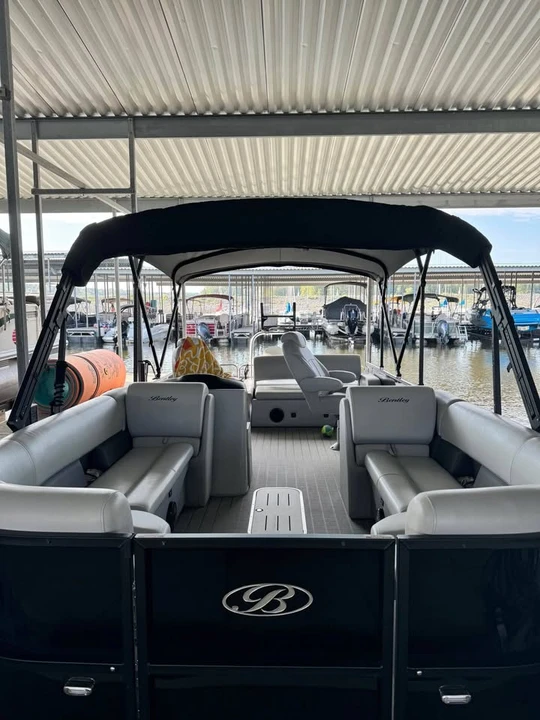 2023 Bentley - Image 9 of 20