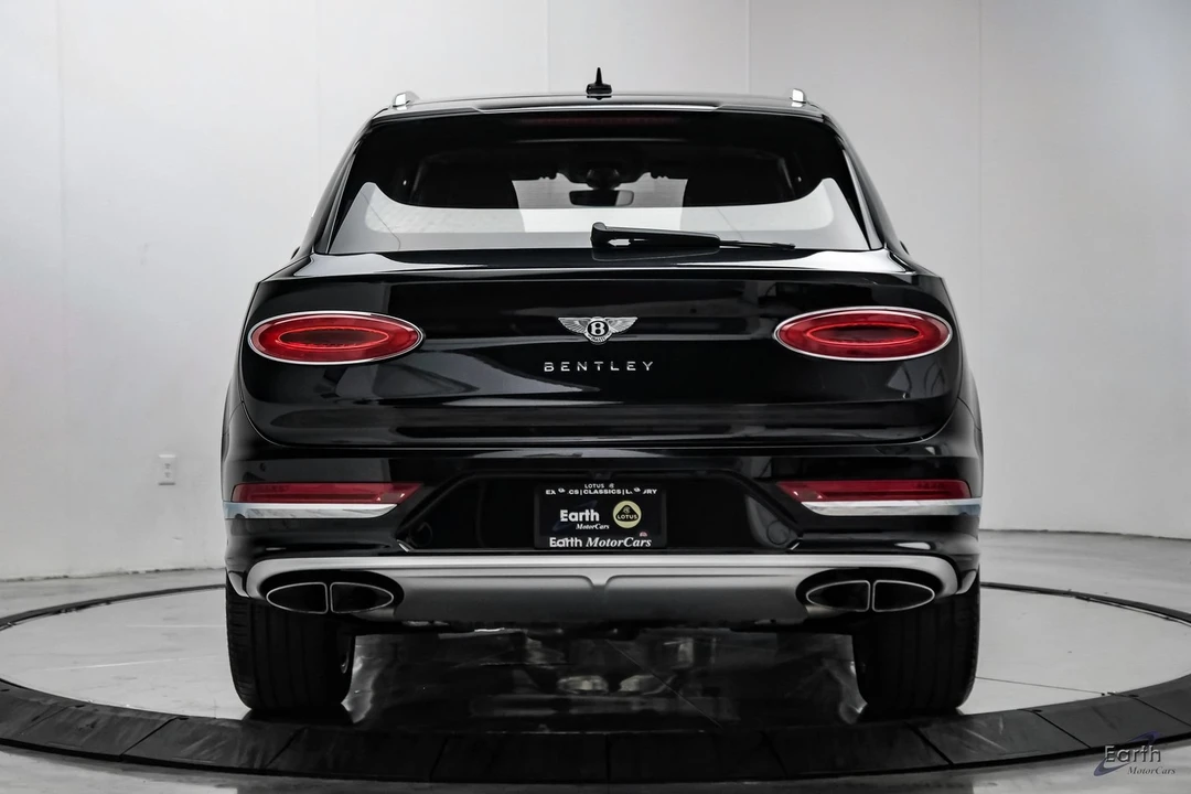 2023 Bentley Bentayga - Image 10 of 31