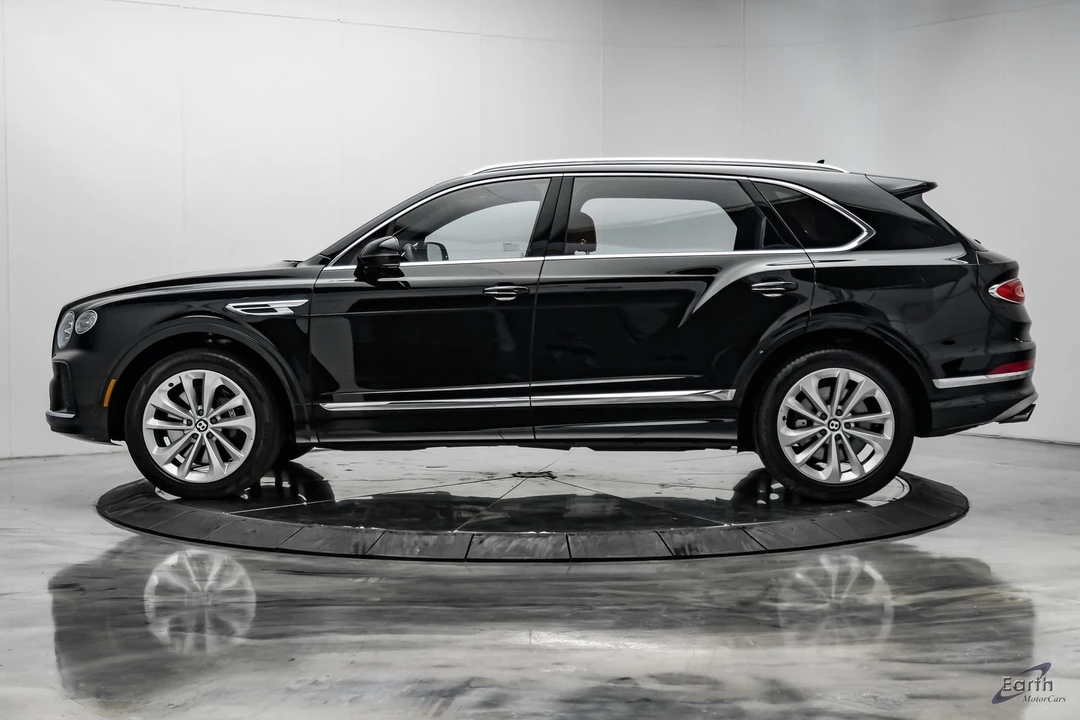 2023 Bentley Bentayga - Image 5 of 31