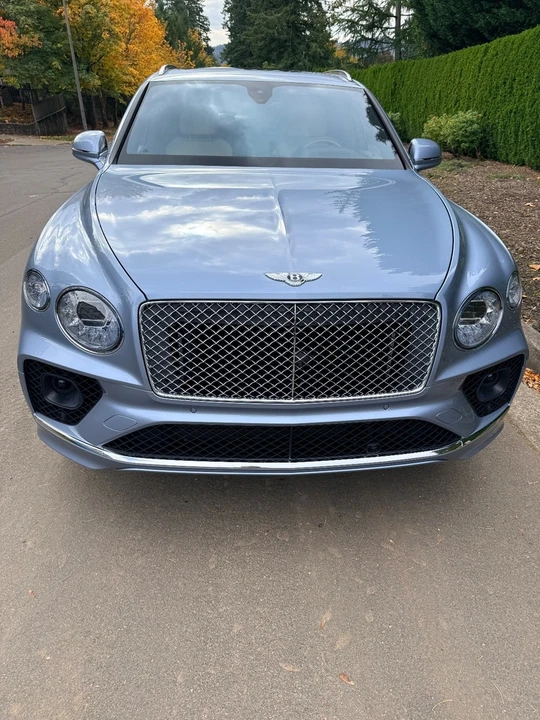 2023 Bentley Bentayga - Image 3 of 21