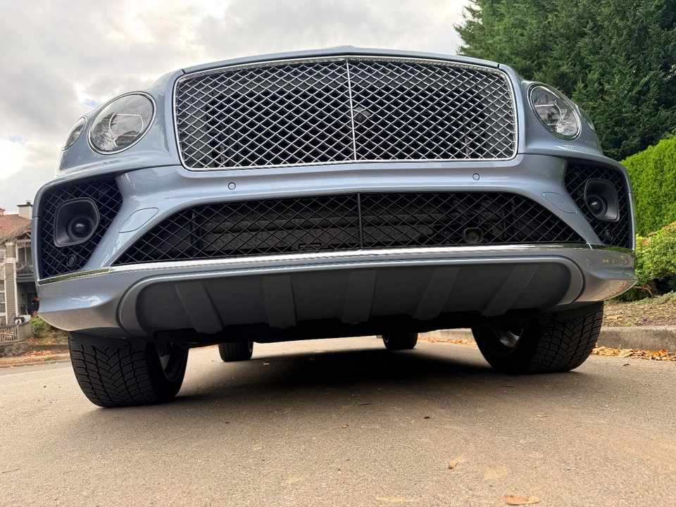 2023 Bentley Bentayga - Image 9 of 21