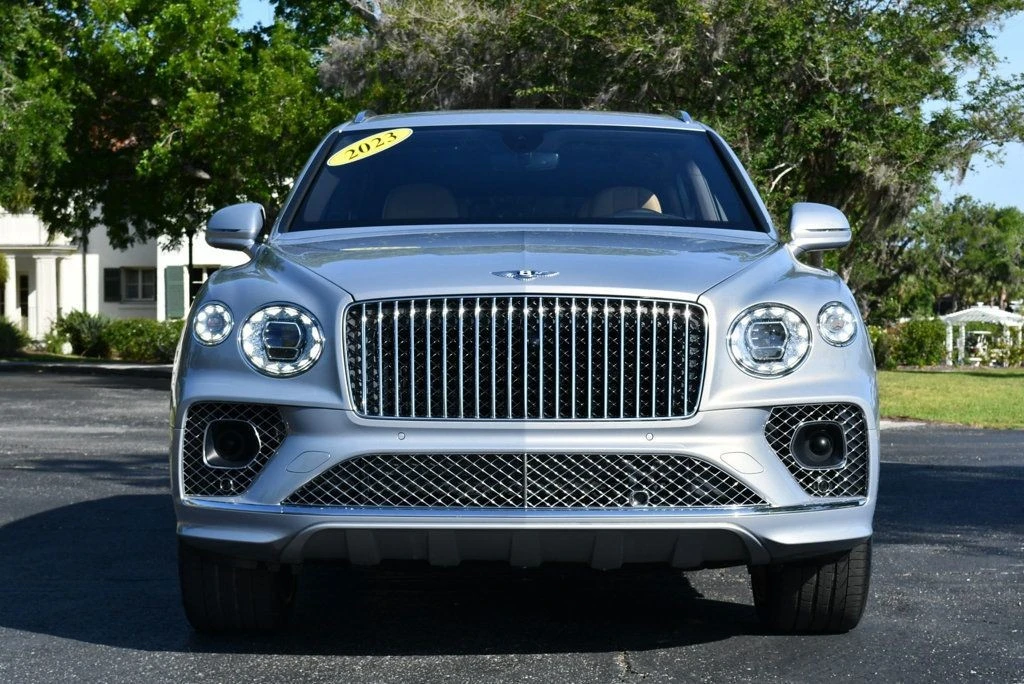 2023 Bentley Bentayga - Image 9 of 31