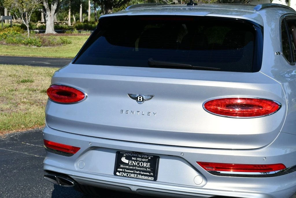 2023 Bentley Bentayga - Image 10 of 31