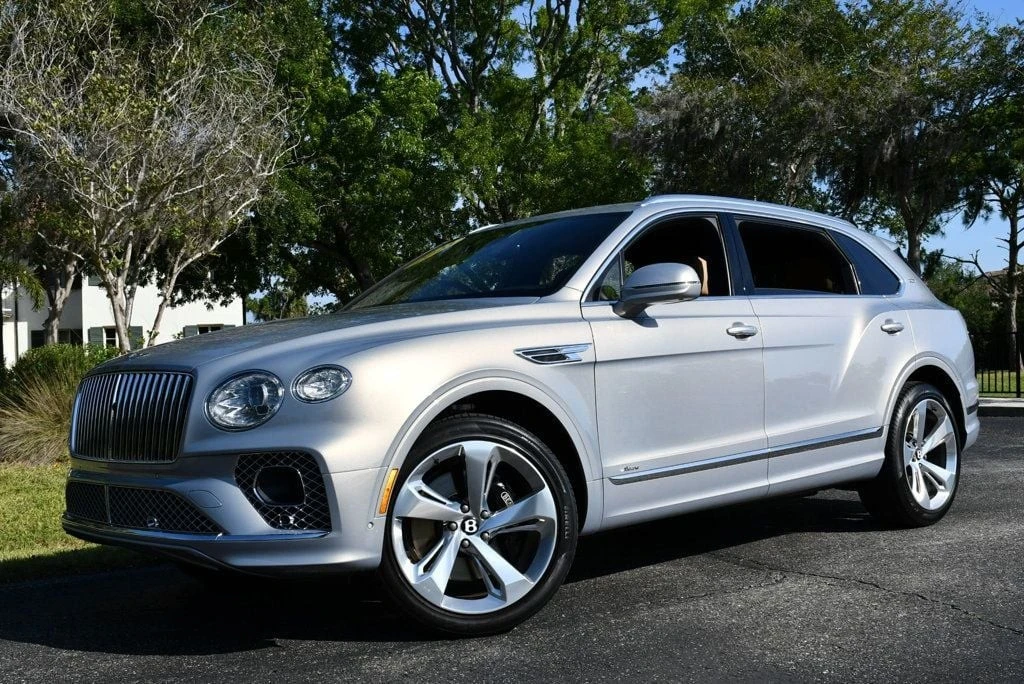 2023 Bentley Bentayga - Image 27 of 31