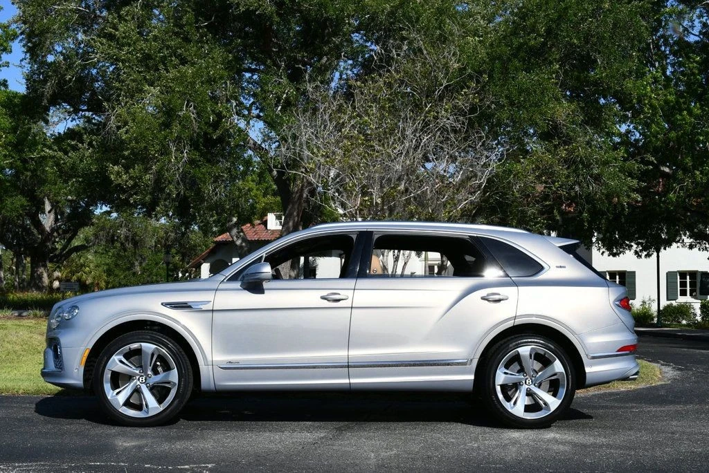 2023 Bentley Bentayga - Image 3 of 31