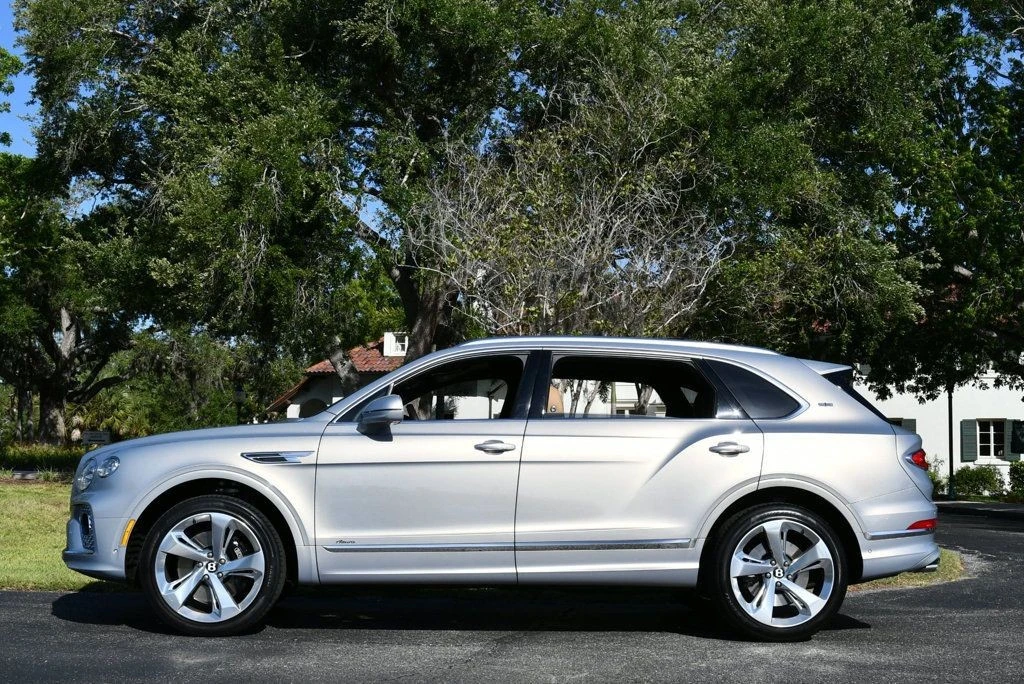2023 Bentley Bentayga - Image 31 of 31