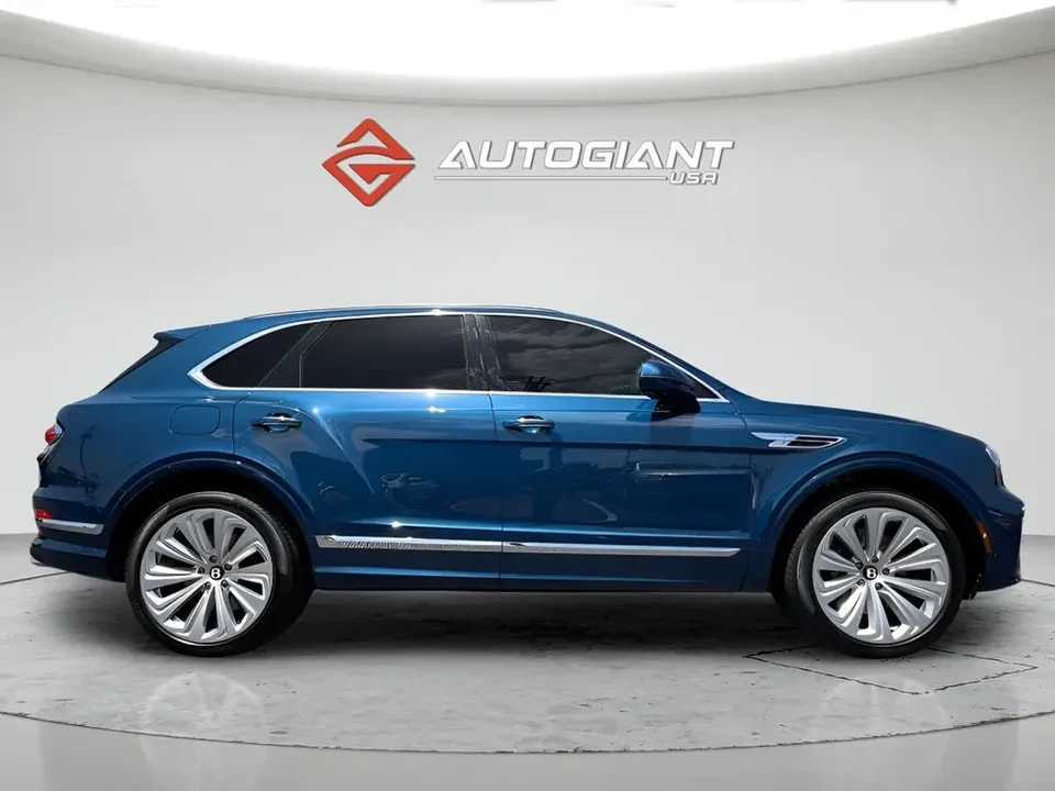 2023 Bentley Bentayga - Image 18 of 20