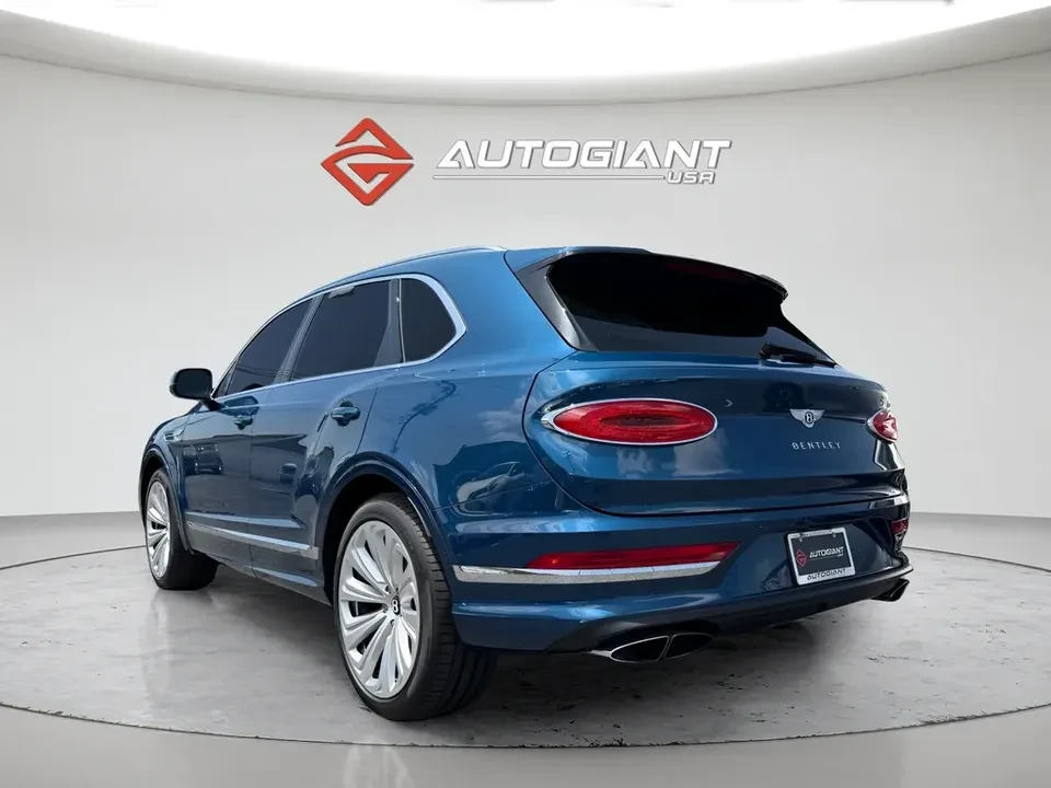 2023 Bentley Bentayga - Image 11 of 20