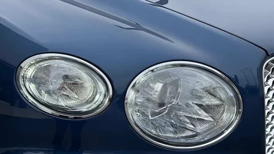 2023 Bentley Bentayga - Image 10 of 20