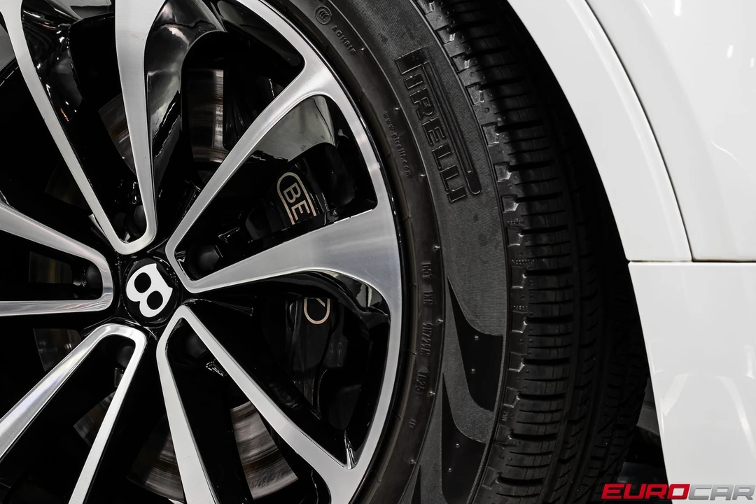 2023 Bentley Bentayga - Image 21 of 31
