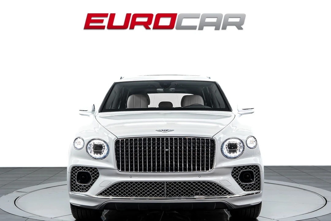 2023 Bentley Bentayga - Image 8 of 31
