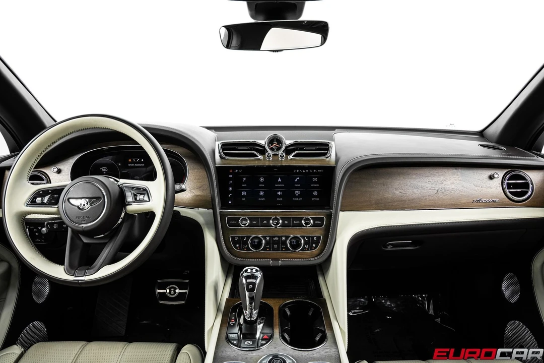 2023 Bentley Bentayga - Image 26 of 31