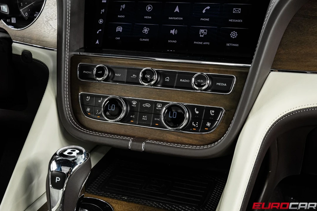 2023 Bentley Bentayga - Image 30 of 31