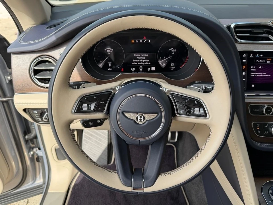 2023 Bentley Bentayga - Image 20 of 21