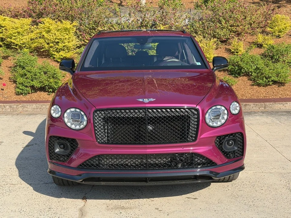 2023 Bentley Bentayga - Image 13 of 21