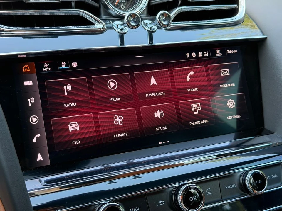 2023 Bentley Bentayga - Image 26 of 31